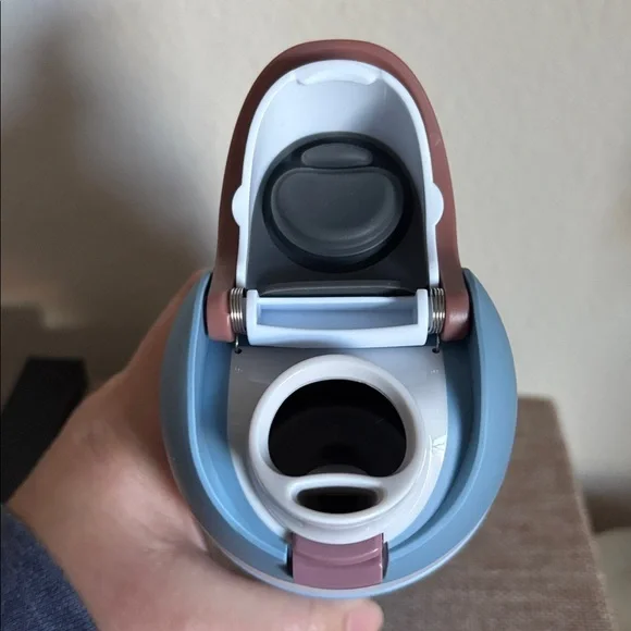 Owala Freesip 12oz and 16oz water Bottles - Picture 9 of 12